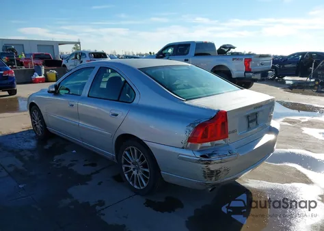 2007 Volvo S60 2.5T from USA, damaged, VIN YV1RS592472628820